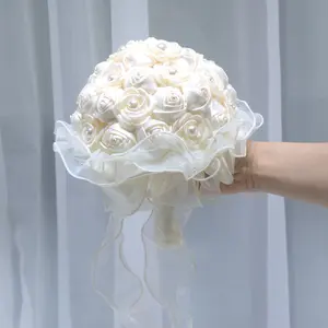 Bride Hand Holding Flower Wedding High-End Realistic Flowers, Sister Group Reception Bridesmaid Hand Holding Flower Photography Prop Artificial Flower Bouquet