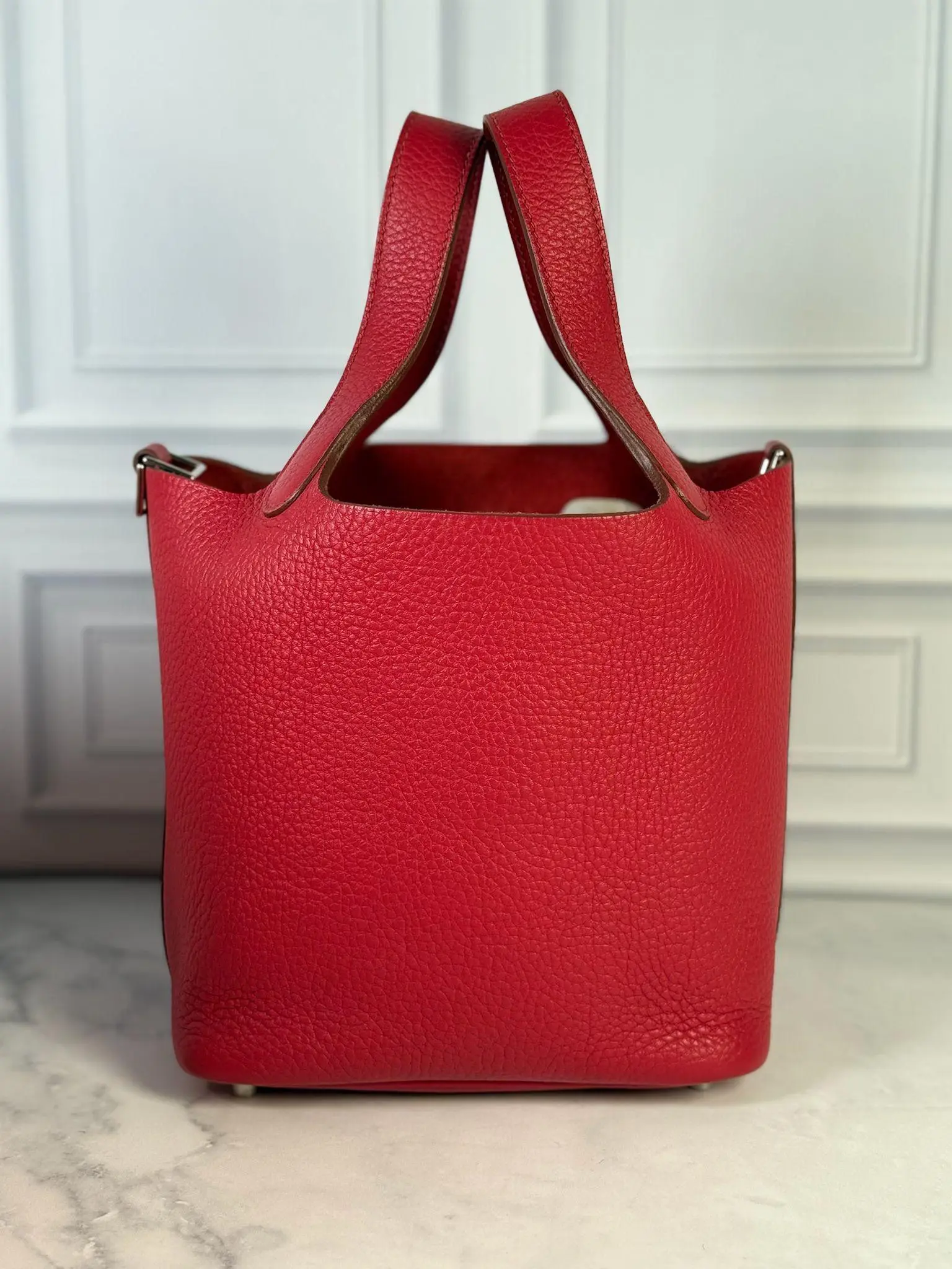 Pre-owned HERMÈS Other Top Handle Bag Picotin Lock 18 handbag 11480649181/268847**