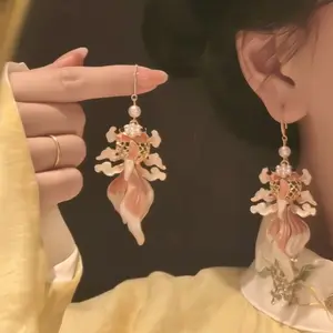 Vintage goldfish earrings with oil painting style, elegant and exquisite, cute to match with ethnic style clothing or Hanfu qipao dresses