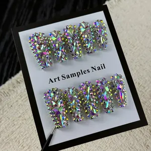 10pcs Punk-style, hand-painted three-dimensional heart-shaped diamond, dazzling with multiple brilliant diamonds handmade fake nails, Glittering fake nails, Nail stickers suitable for birthday parties, meals with colleagues, Glitter Decorative Nails
