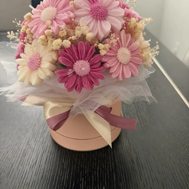 Elegant Pink and White Daisy Bouquet in a Pink Box with Tulle and Ribbon