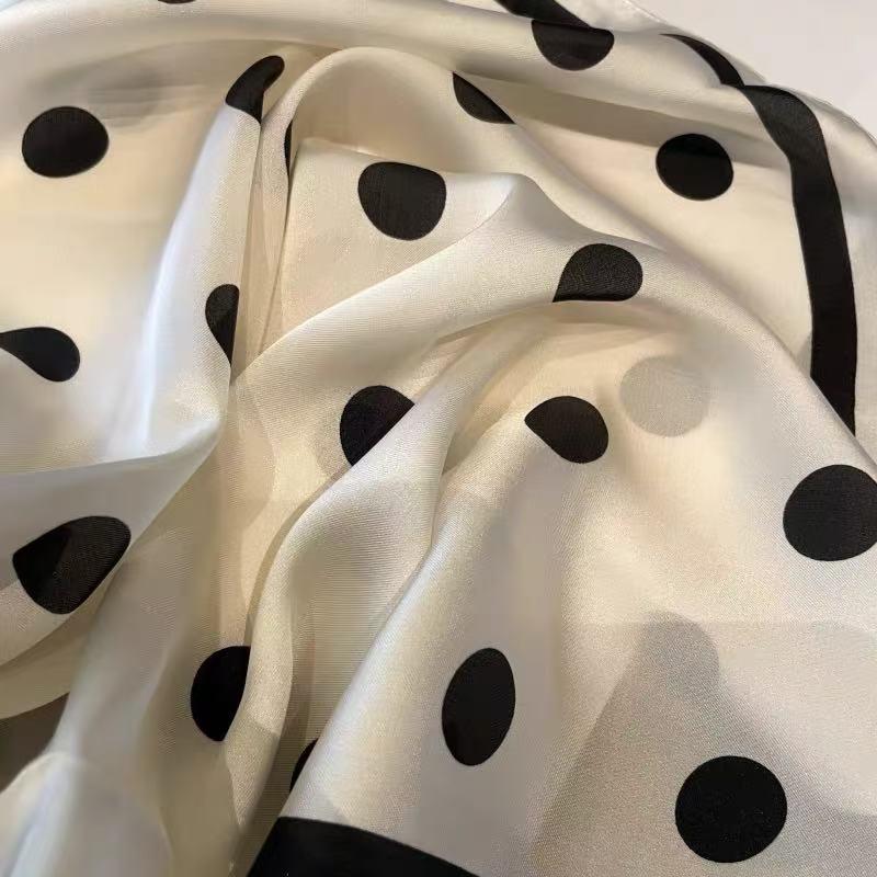 Elegant polka dot print silk scarf, silk scarf, 70.0 × 70.0 cm, perfect for everyday wear and gifting, soft and stylish, jacquard.