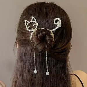Elegant Alloy Hair Clip with Rhinestone Cat, Tassel Pearl Dangle, Cute Round Shape - Fashion Hairpin Accessory for Women and Girls, Single Piece, Color-Matched Decoration