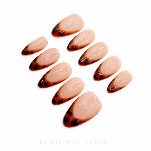 Prettè Nail Studio Amber Muse Press On Nails Medium Almond Nude Tortoise French Tips for Stylish Manicures