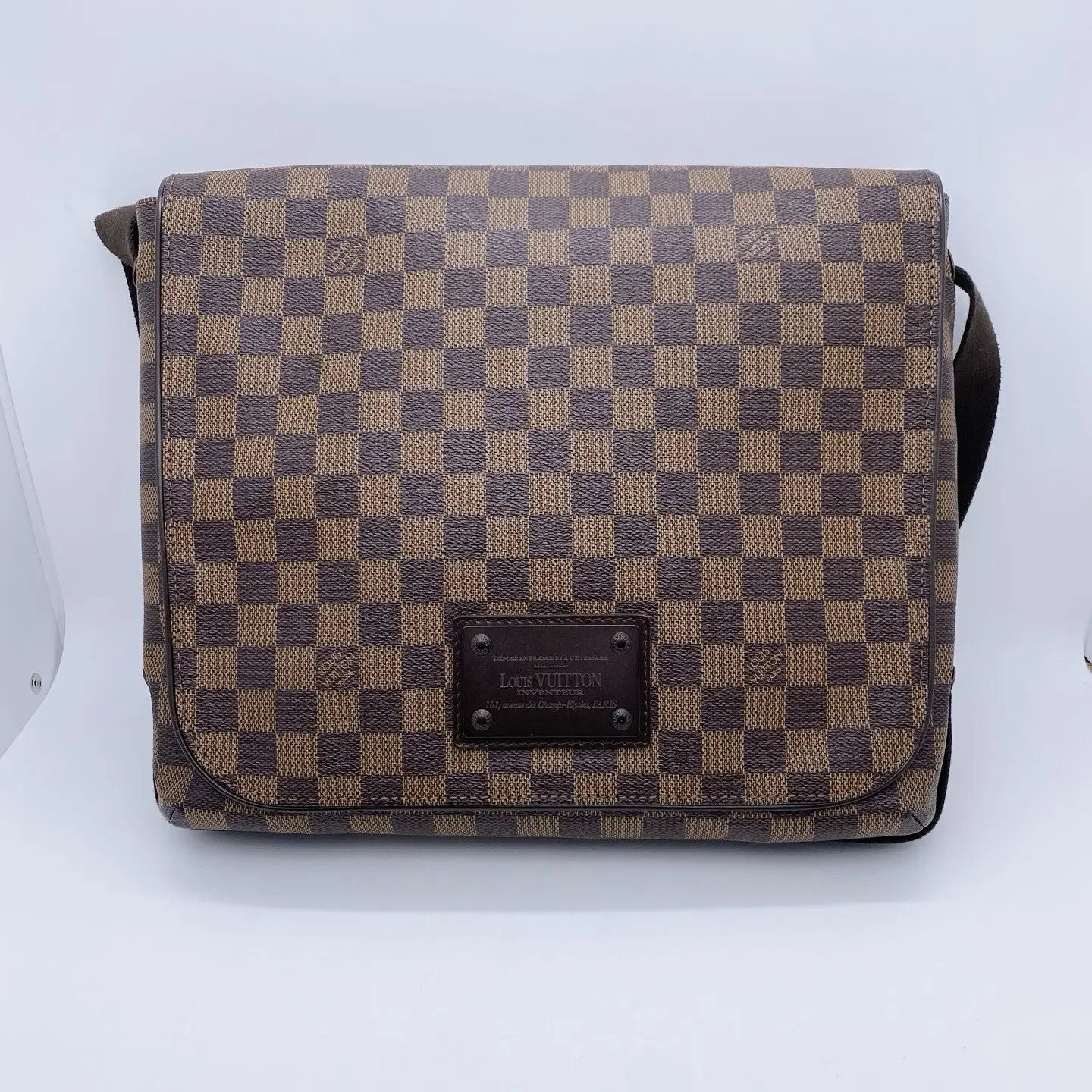 Pre-owned Louis Vuitton Damier Ebene Men's Crossbody Bag Authenticity Guaranteed, Stylish Sling Bag, Single Shoulder Handbag (2506535), Sling Bag Crossbody, Stylish Shoulder Bag