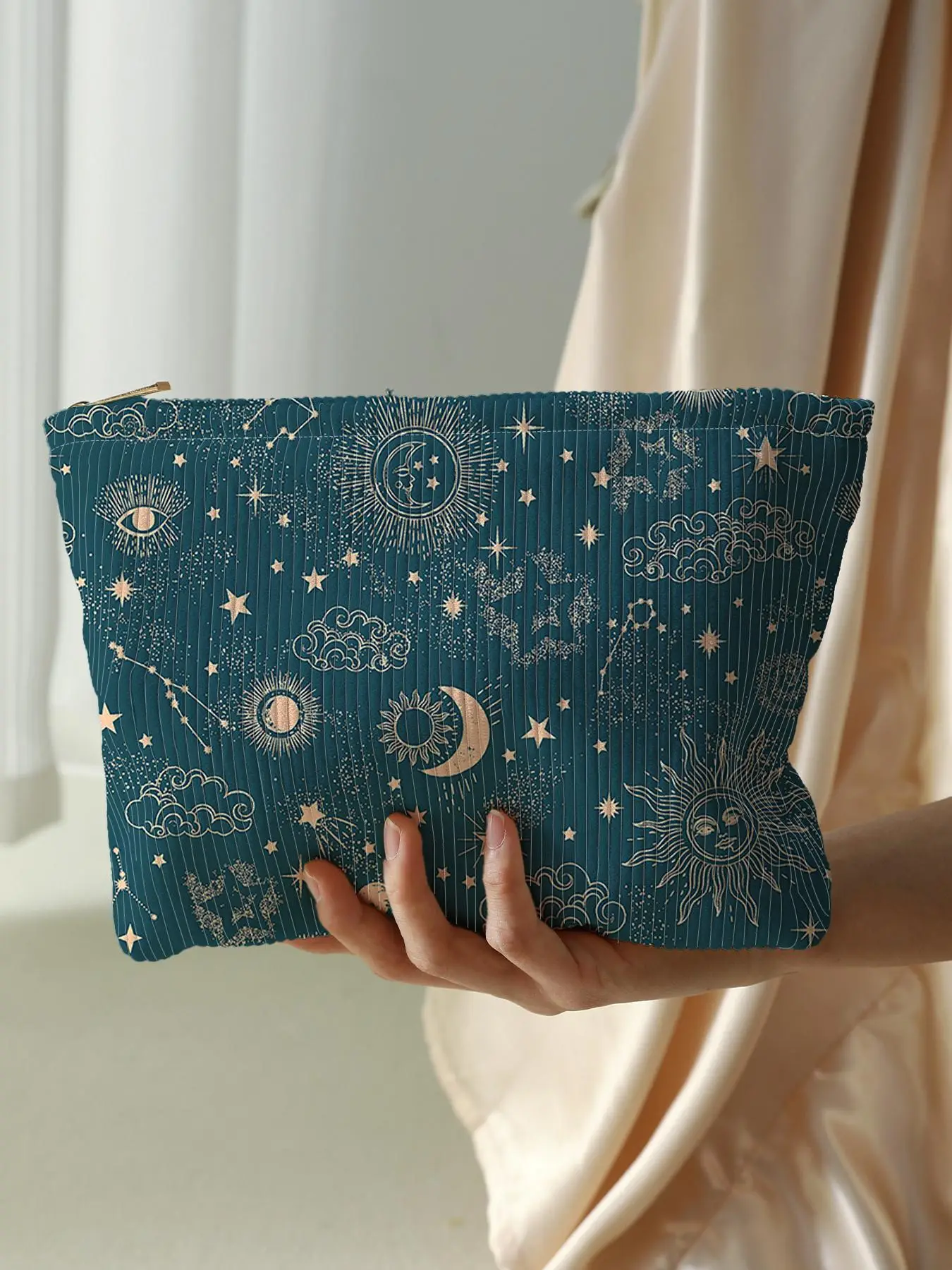 Cute Star & Moon Pattern Corduroy Makeup Bag, Lightweight Multifunctional Cosmetic Storage Bag, Casual Versatile Compact Zipper Makeup Bag for Travel
