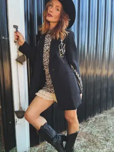 Shania Embroidered Blazer