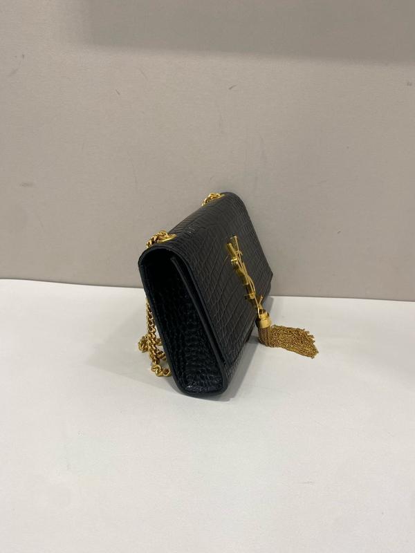 Pre-owned YSL leather Crossbody Bags Saint Laurent Kate Monogram Tassel Bag in Crocodile Embossed Leather，
