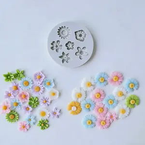 Mini Daisy Silicone Mold, 1 Count Flower Shaped Candle Mold, DIY Candle Making Mold, Easy To Release, Suitable for Small Candle Making, Handicraft, Candle Molds For Candle Making