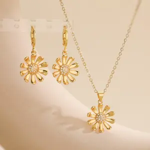 Copper Zircon Sunflower Pendant Necklace For Woman Party Birthday Valentine'S Day Gifts