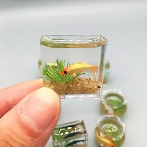 1:12 Dollhouse Miniature Fish Tank Lifelike Simulation Aquarium Appealing Decorative Home Decor Toy Doll House Accessories， Perfect for Garden Decor & Desktop Display, Ideal Gift