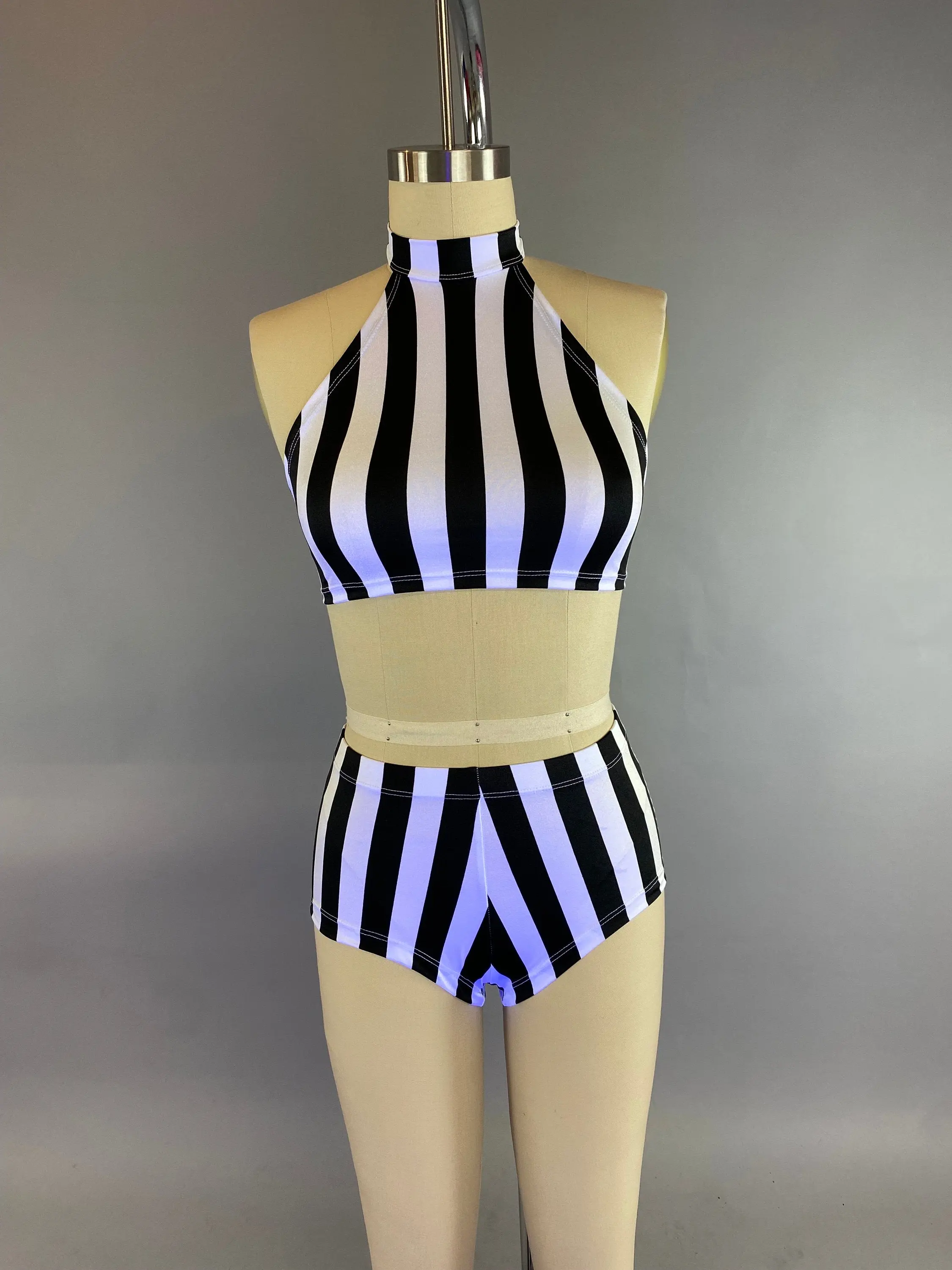 Black and White Striped Print Pole Dance Costume Set - Spandex Fabric Open Back Tops, High Waist Shorts, 4-Way Stretch Performance Wear, Four-Way Stretch