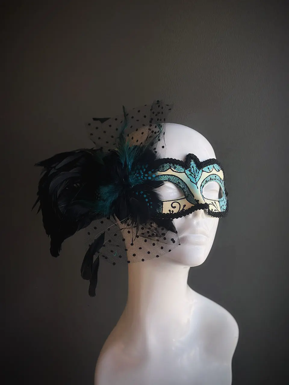Teal Elegance Feather Mask