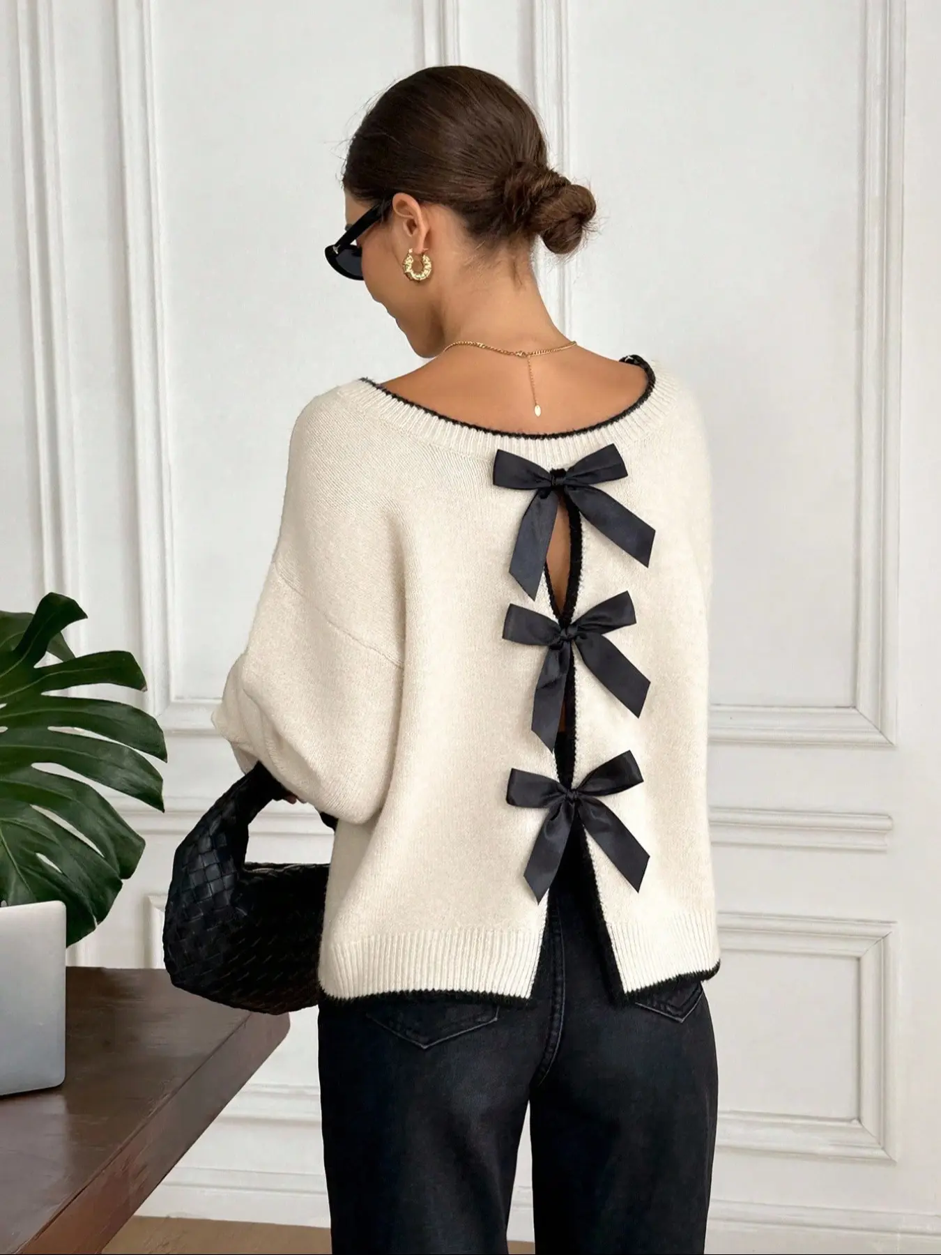 Elegant Chic Women's Bow Shoulder Long Sleeve Fitted Knitwear Sweater, Back Bow Design, Perfect for Fall, New Year, Parties, Graduation, Casual Wear, Womenswear, Knitting, Tops, Casual Fitted Pullover
