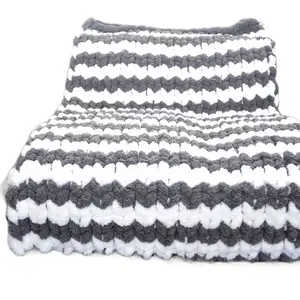 Chunky yarn blankets Decor