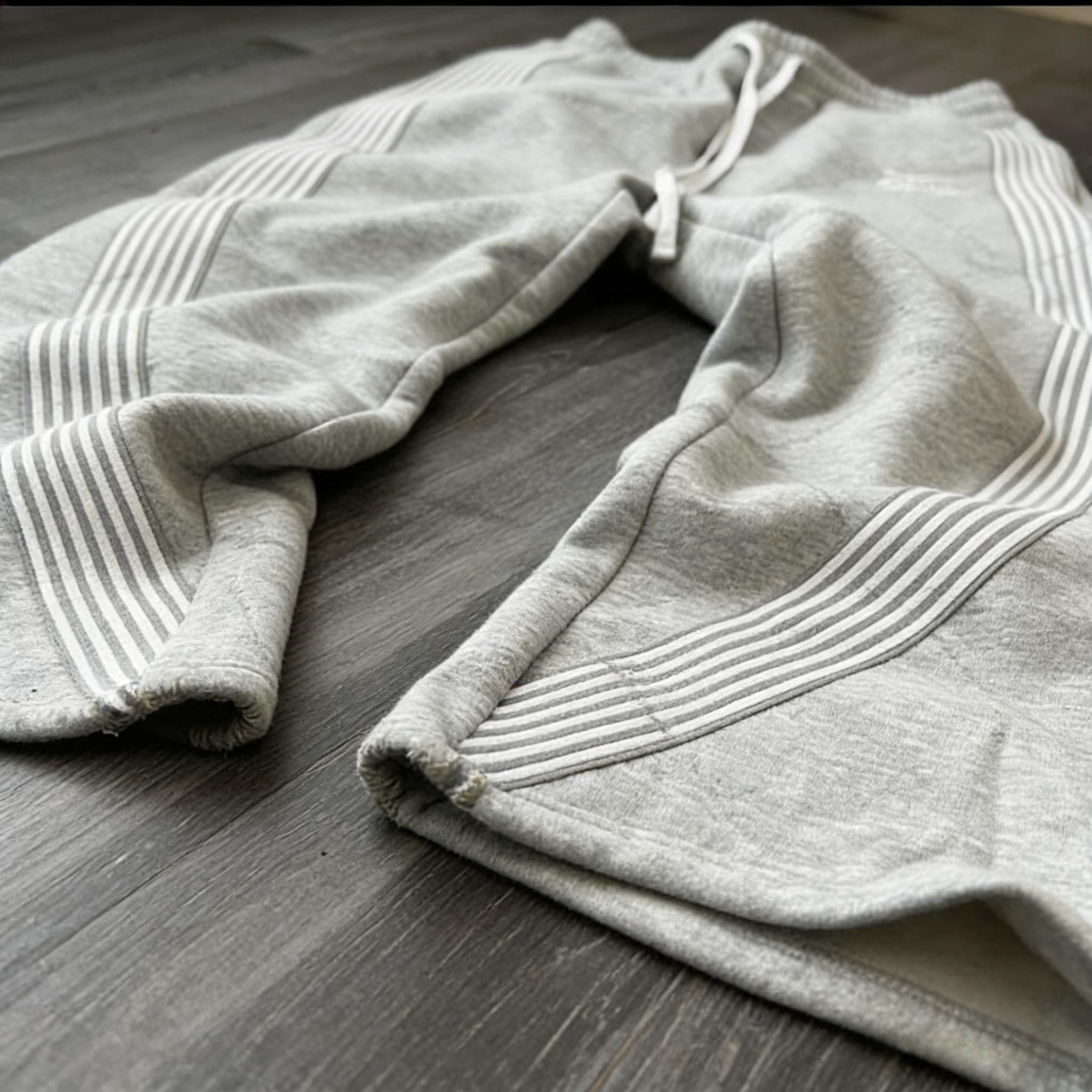 Striped Wide Leg Sweatpants, Y2K Retro Oversized Drawstring Track Pants, Casual Streetwear Baggy Lounge Trousers, Comfy Athletic Joggers for Men Women