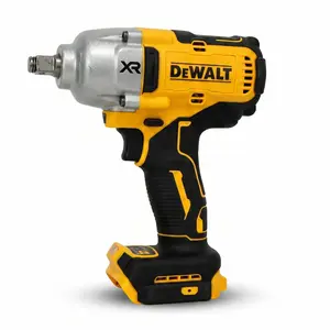 DeWalt DCF900NT 1/2 Inch Impact Wrench Removing Lug Nuts From Semi Trucks A 1898Nm Brushless Tool garage use job site