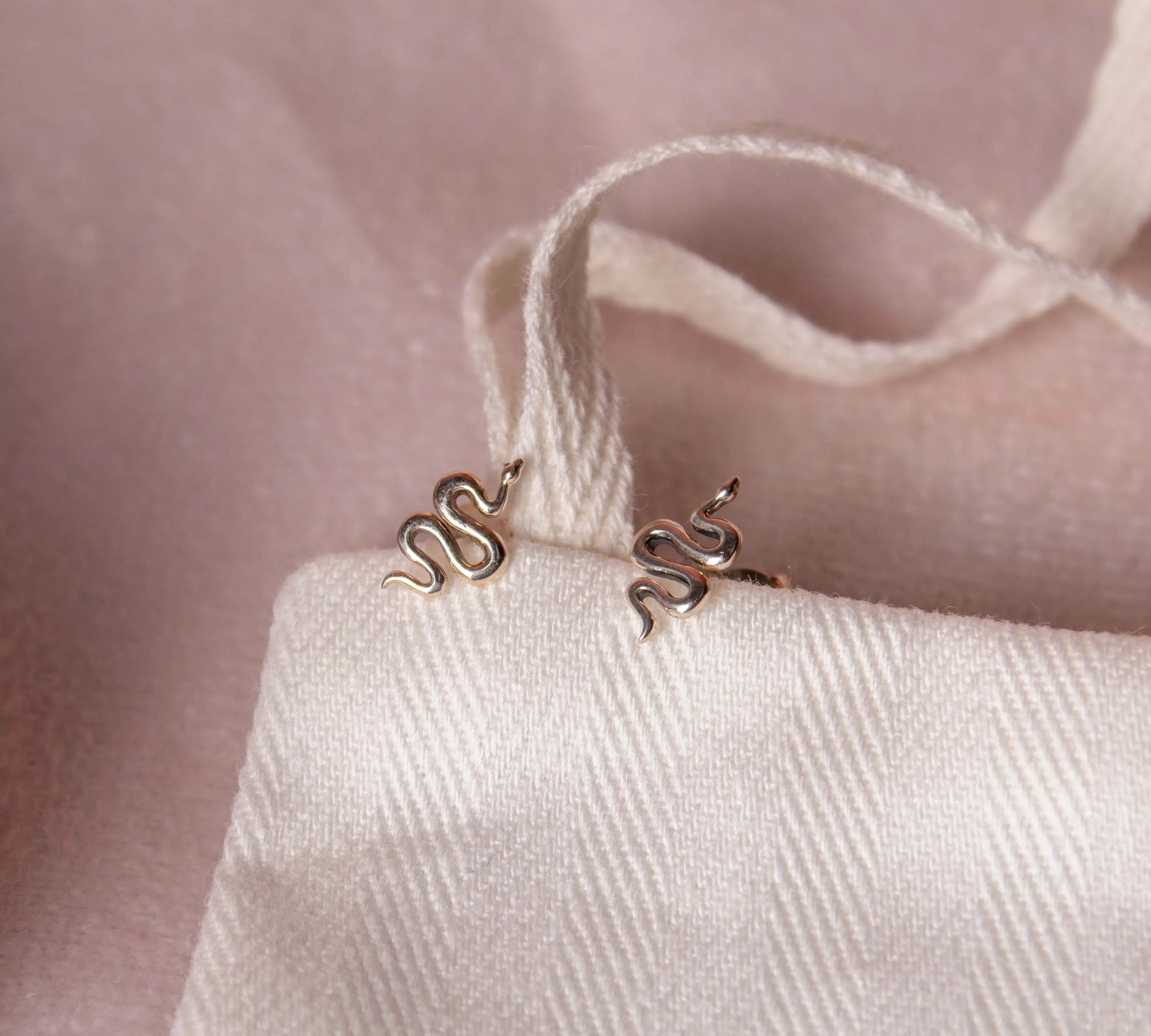 Medusa Studs