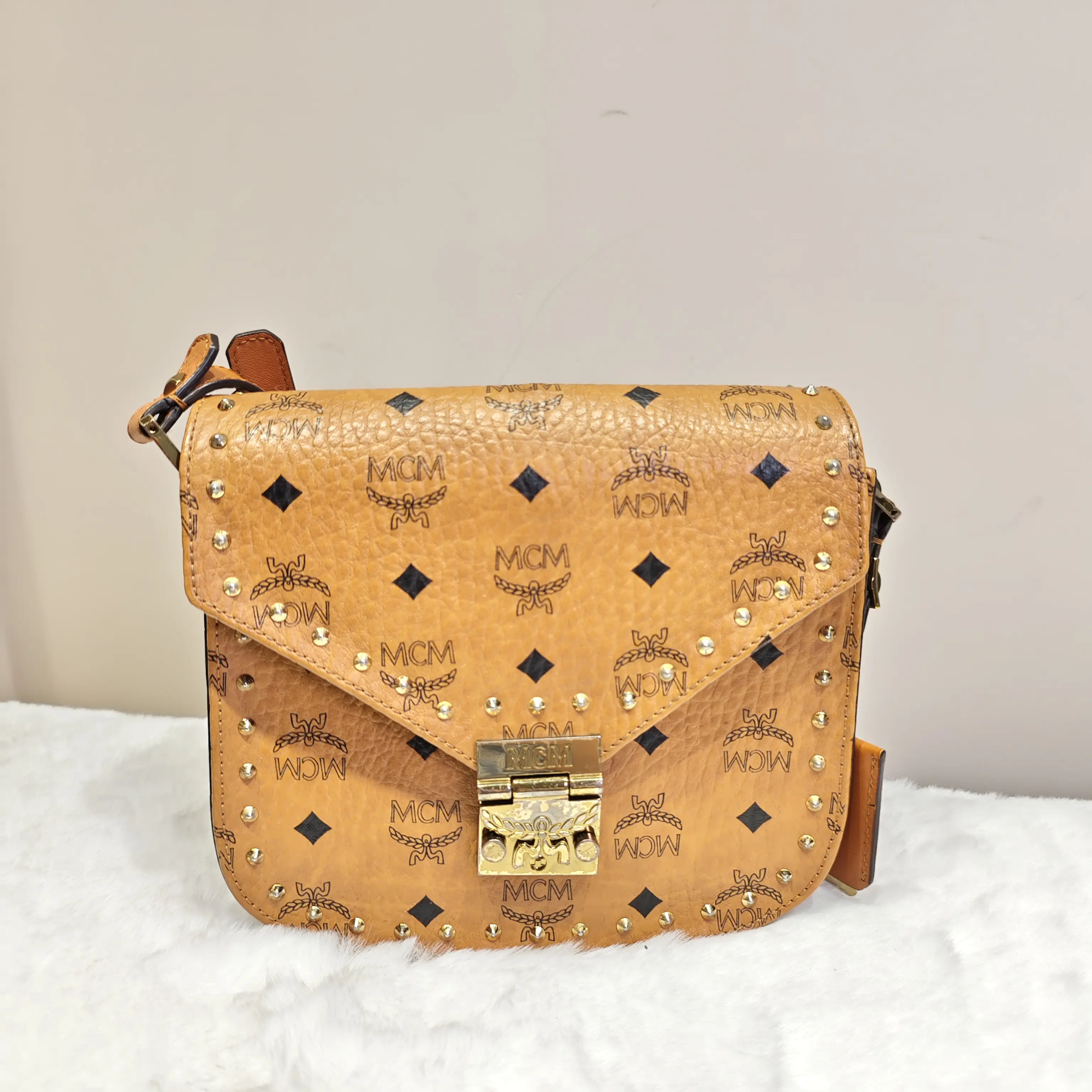 Pre-owned MCM MCM｜Cognac vintage floral studded Patricia messenger bag a54