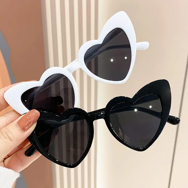 2026 Heart Shaped Sunglasses Women Cat Eye Female Sun Glasses Brand Retro Love Black White Eyewear Men Shade UV400 2026 For your cars New for your car décor