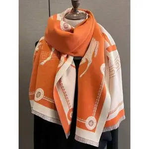 Women’s Vintage Plaid Jacquard Knit Scarf, Elegant Fall and Winter Shawl, Warm Anti-Cold Accessory for Daily Wear and Outdoor Outings