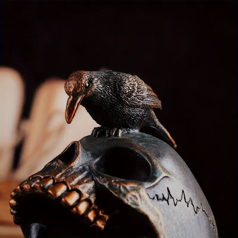 gothic cigarette holder Y2K Case for Women, Pink Heart Mirror Cigarette Holder, Vintage Silver Cigarette BoxGoth Gift for Her so you get yourself all dolled up (dressed up) in your glad rags (club clothes) and take a dimbox jaunt (taxi ride) to the club Gothic Resin Skull & Raven