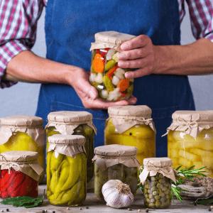 Water Bath Canning Cookbook For Beginners: Complete A to Z Knowledge About Preservation, Pressure Canning, and Safety Procedures to Make Delicious and ... Jams, Pickles, and Meals in a Jar Recipes