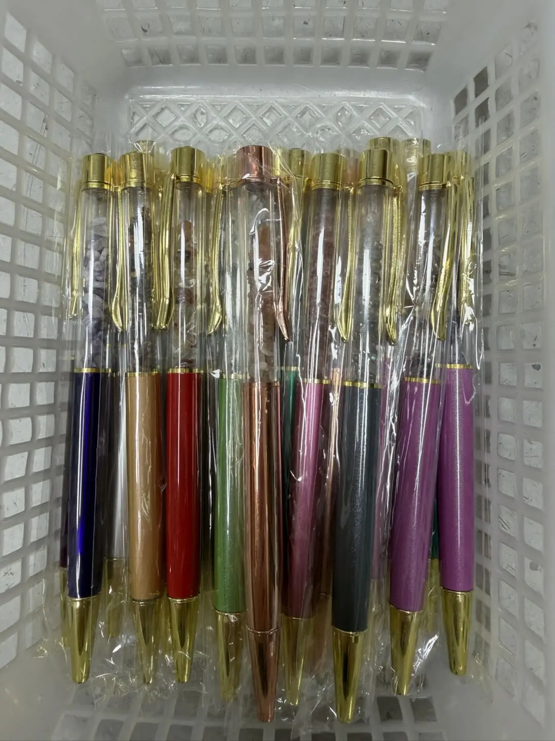 Kari(16407)gc.Crystal chips pens,26pcs for $30