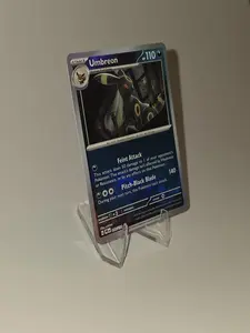 Pokemon Umbreon Master Ball Pattern 059/131 Prismatic Evolutions Holo Rare NM