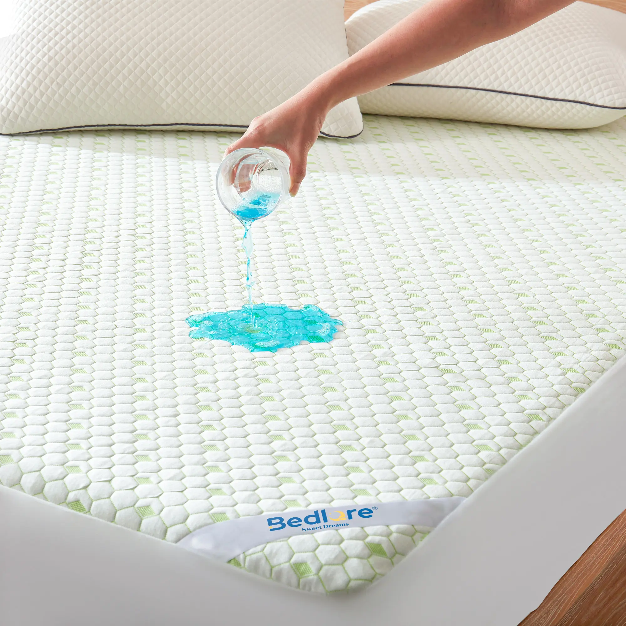 【BEDLORE】 Fit Sheet & Waterproof Sheet, Luxury Honeycomb Mattress Protector, Ultra Soft, Breathable & Noiseless Hotel-Quality Bedding, Deep Pocket (8"-15"), Machine Washable, Ideal for Families with Kids, Pets, or for Guest Rooms