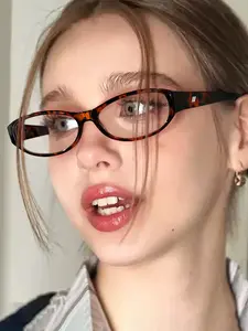Women's Oval Frame Glasses, Vintage Tortoiseshell Lightweight Durable, Anti-Blue Light, Ideal for Work Commute and Computer Gaming