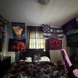 1pc, Hip Hop Rapper, USA Flag Banner, 2*3ft(60*90cm) /3x5ft (90*150cm), 4 Grommets, Single-Sided Printing, for Indoor, Outdoor, Home, Room, Dorm, Man Cave, Bedroom, College, Fans Party, Music Bar, Decor