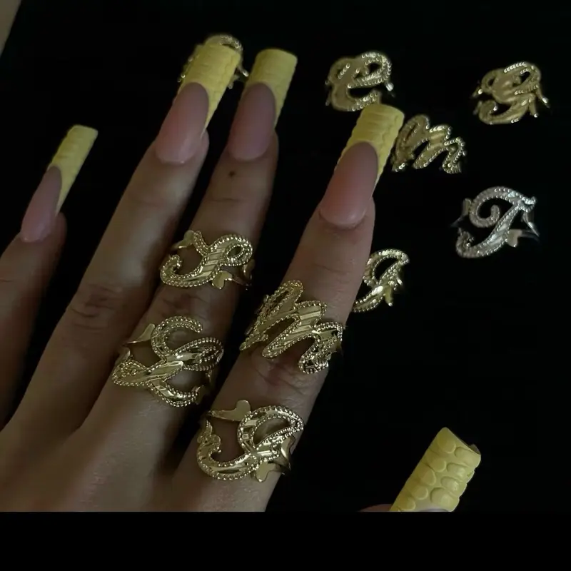 Script Initial Ring Script Initial Ring