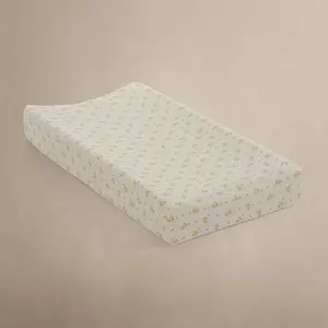 'Dainty Floral' - Changing Pad Cover