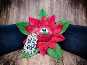 Poinsettia Primitive Decor Christmas Tree