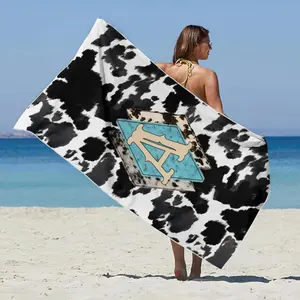 1pc Lightweight Sand-Proof Beach Towel, Quick-Dry Microfiber Swim Towel for Adults, Perfect for Camping and Travel, Design Beach Towel