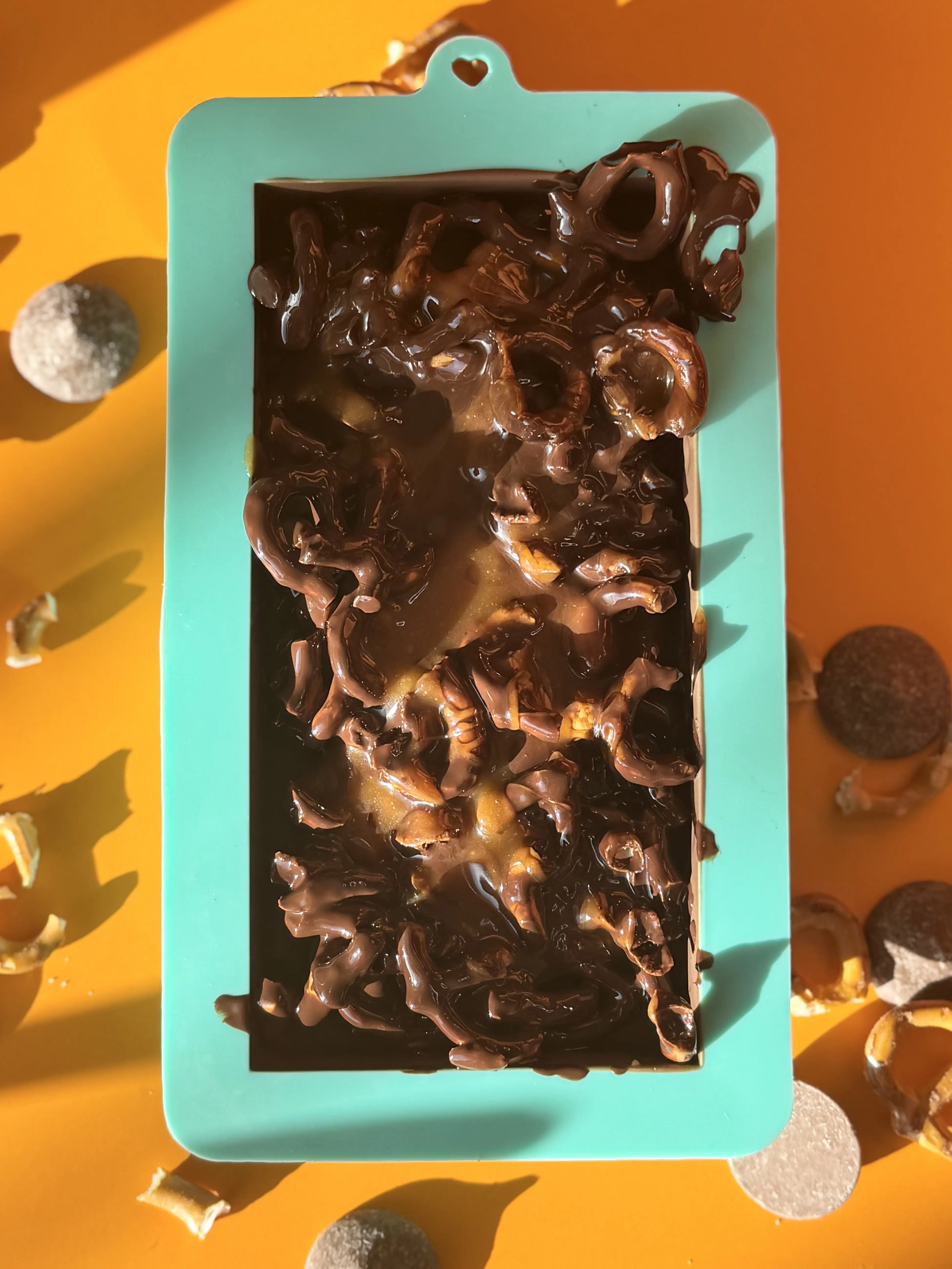 *NEW DROP* Twisted Caramel Chocolate Bar Kit With Reusable Chocolate Mold Snack Dessert