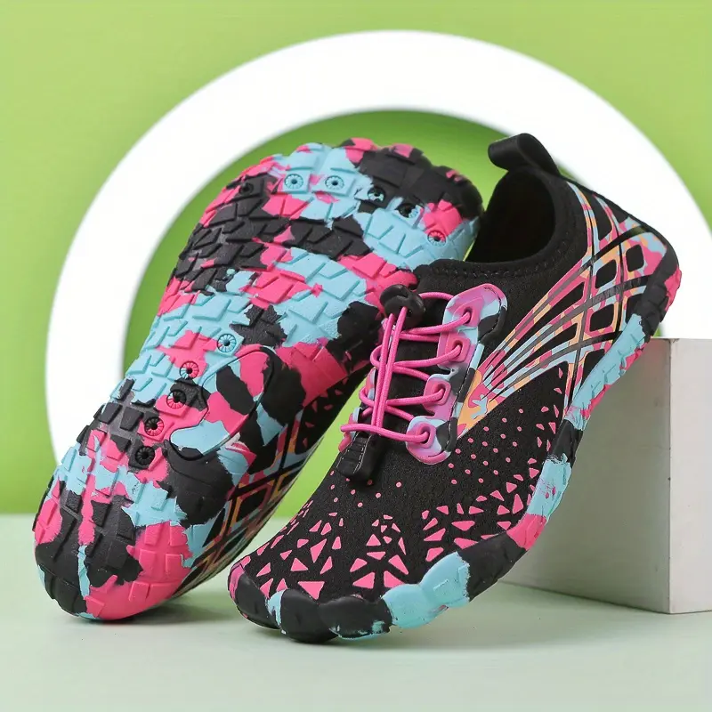 Valentine's Day Men's and Women's Shoes Couple Shoes Youth Sports Sneakers Heart 2 Shape Design Casual Shoes Lace-up Soft Sole Flat Comfortable Skate Shoes, 1PU Sports Men's Shoes Low-top Mid-top Walking Shoes Tennis Shoes Youth Sports Running Shoes Coupl