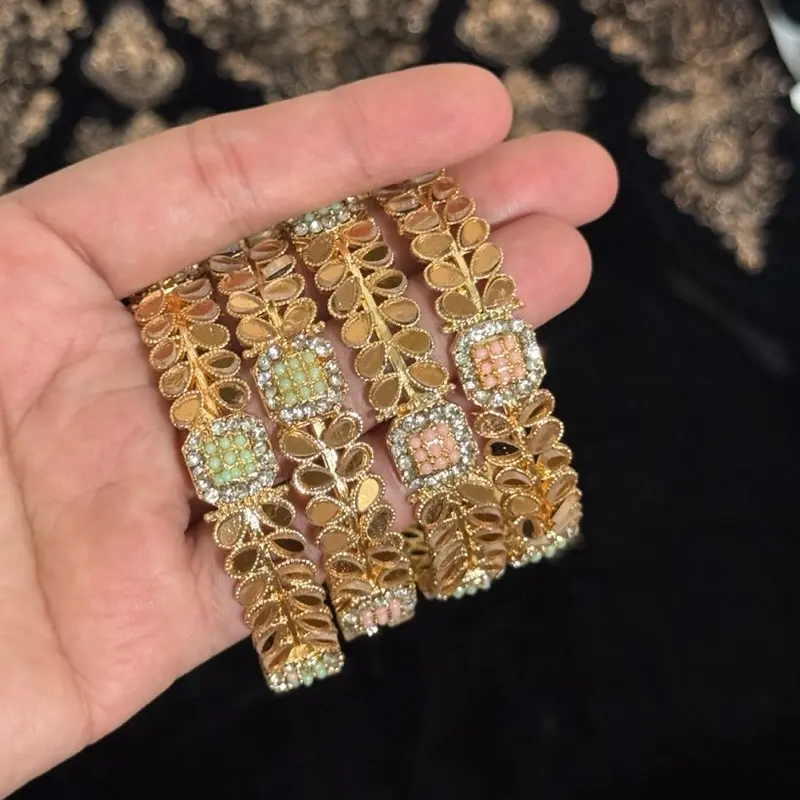 Mint and Peach (Pastel)