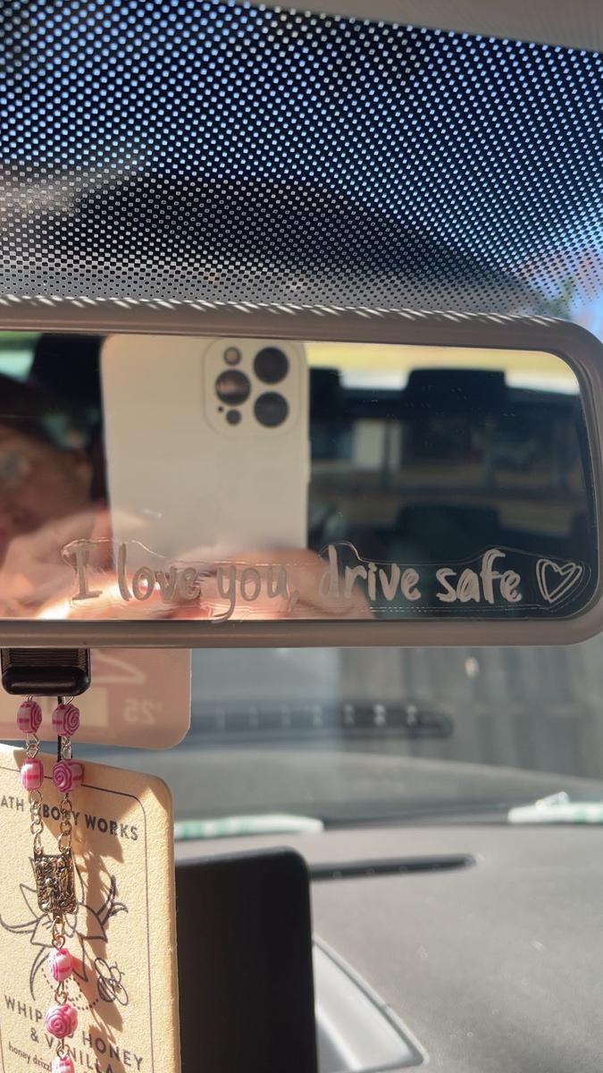 Item: 2 Black+2 White