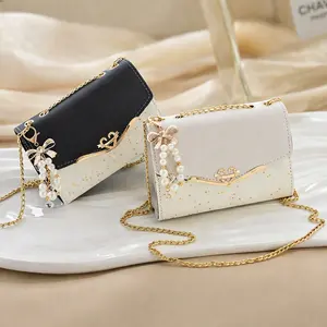 Fashion Color-Block Pearl Pendant Chain Handbag – Premium PU Leather Elegant Exquisite Two-Tone Small Square Crossbody Purse