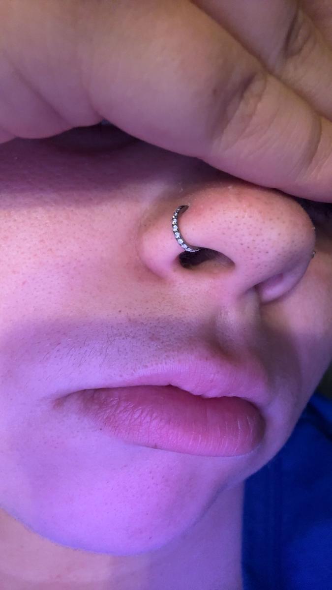 Item: Clear CZ - 20G 6mm