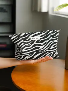 Zebra Stripe Pattern Makeup Bag, Large Capacity Cosmetic Storage Bag, Portable Zipper Makeup Organizer Pouch, Versatile Storage Bag for Travel & Daily Use