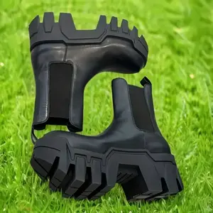 Men's stylish Chelsea boots – durable rubber sole, platform design for added height, easy to put on and take off. Insole(Sheet)