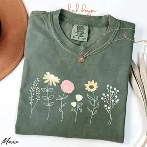 Comfort Colors Daisy TShirt, Boho Floral Cottagecore T-Shirt, Botanical Tee, WildFlower TShirt, Nature Spring T-Shirt for Women - - Hnh Design Apperal