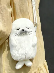 Cute Seal Plush Crossbody Bag for Girls, Fluffy Cartoon Shoulder Bag for Travel and Daily Use, Perfect Gift for Any Occasion, Fashionable Crossbody Bag, Cute Purse