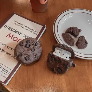 Compatible with Apple airpods, Simulation Chocolate Chip Cookie Airpods Protective Cover