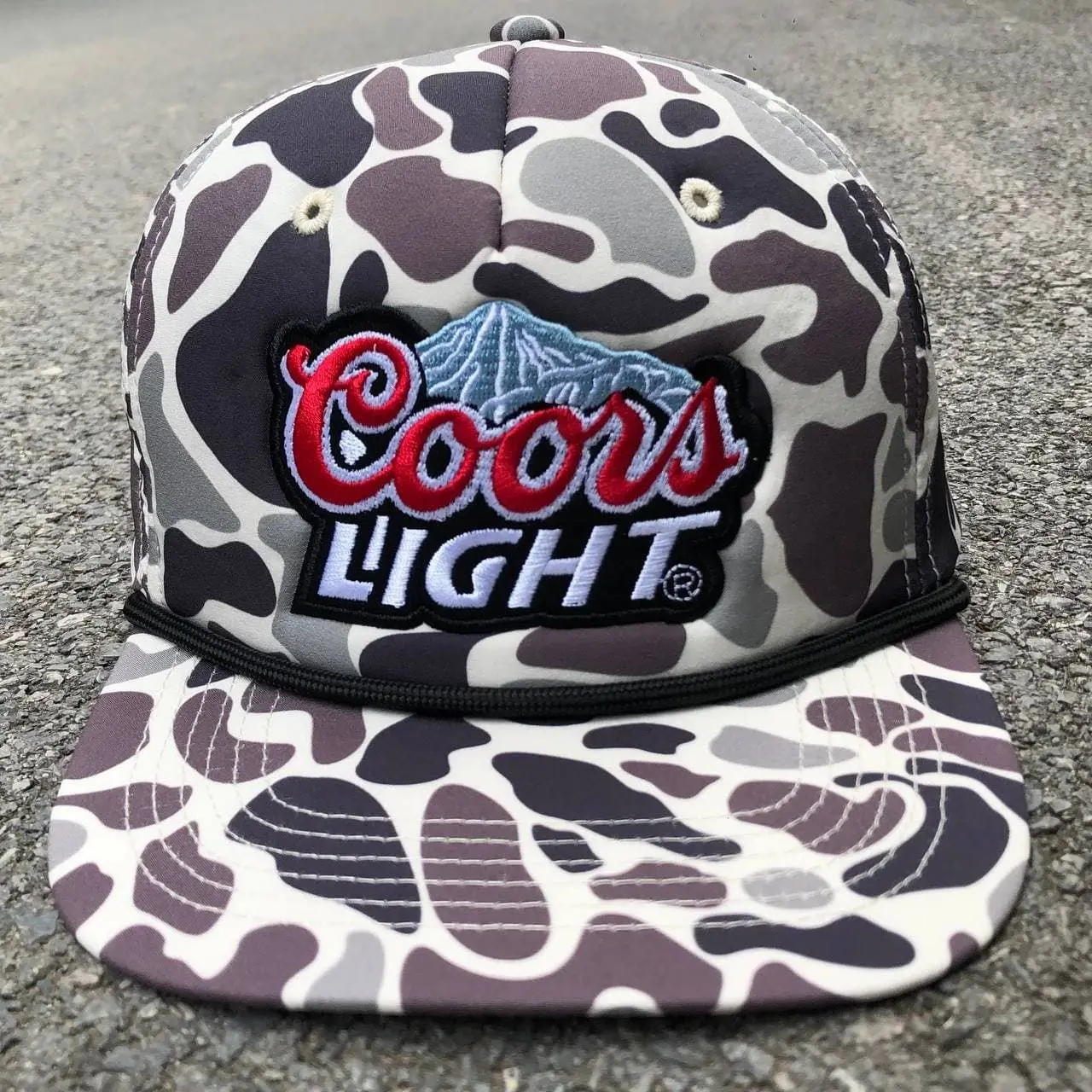 Street Style Baseball Hat – Embroidered Finish, Comfortable Fit, Trendy Urban Headwe