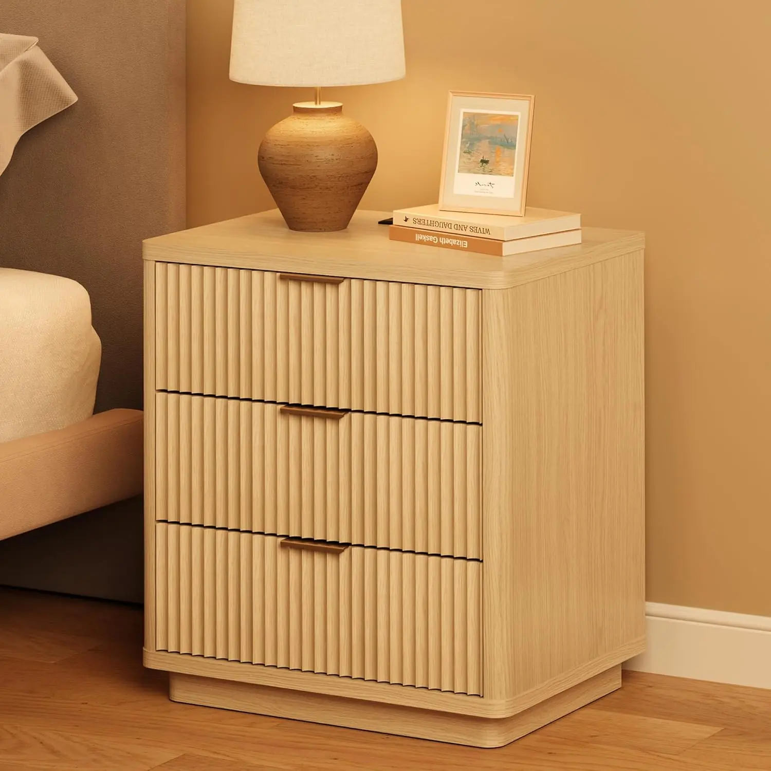Fluted Nightstand with 3 Drawers, Light Wood Bedside Table with Metal Handle, Space-Saving End Table for Bedroom, Bedroom End Tables, Drawer Equipped Nightstands