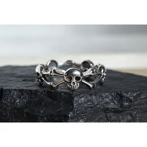 Sterling Silver Skull and Crossbones Ring – Gothic Eternity Band, Unisex, Oxidized Finish, Halloween Jewelry